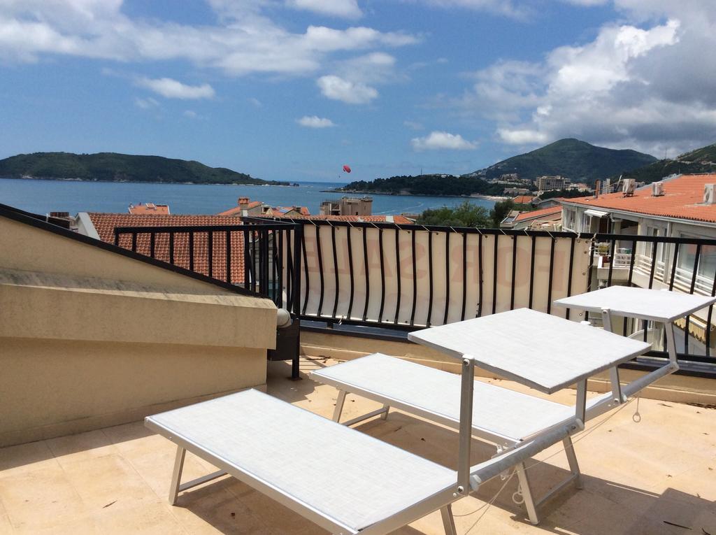 Olive Terrace 3 Budva