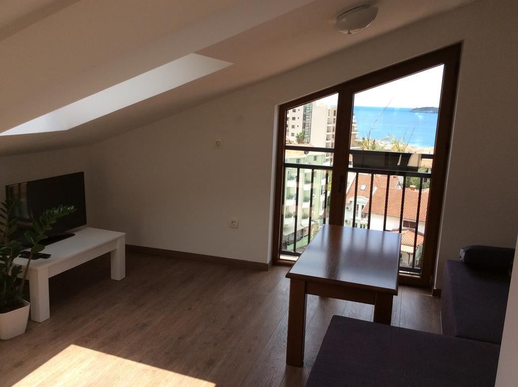 Olive Terrace 3 Budva