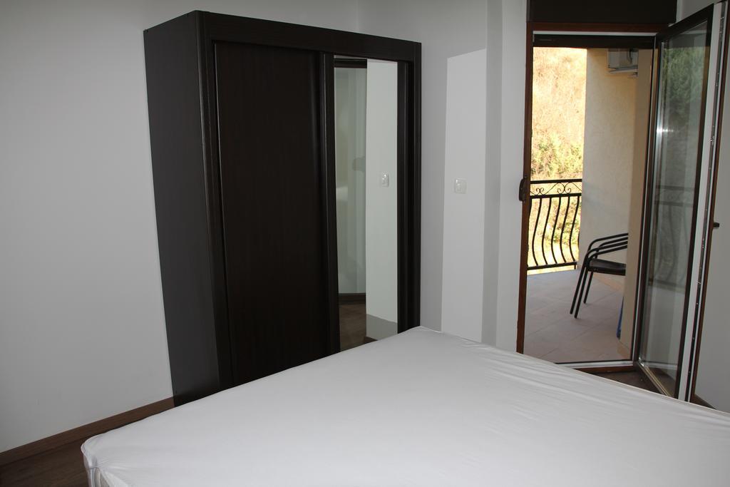 Olive Terrace 3 Apartament