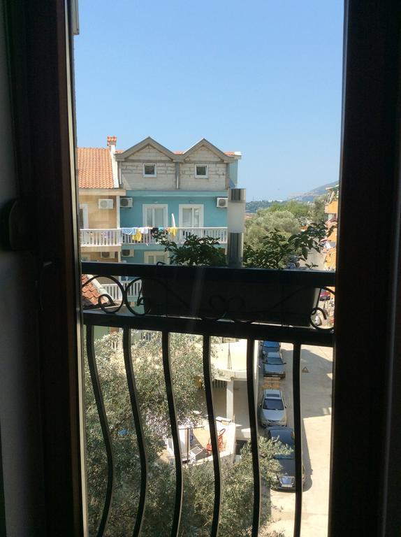 Olive Terrace 3